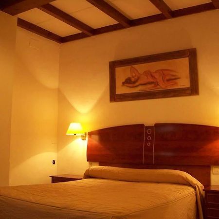 Hostal Restaurante El Lirio Bollullos Par del Condado Extérieur photo
