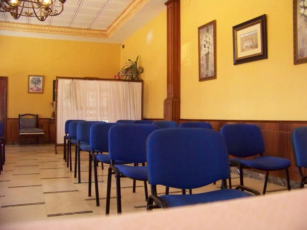 Hostal Restaurante El Lirio Bollullos Par del Condado Extérieur photo